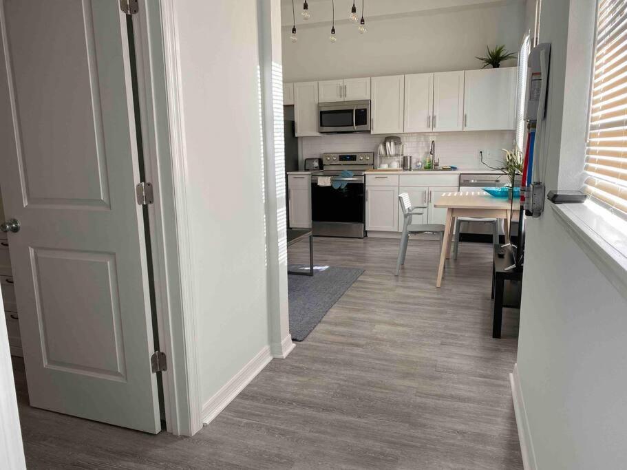Chic Bungalow Apartment Steps From Armature Works & Downtown Riverwalk Τάμπα Εξωτερικό φωτογραφία